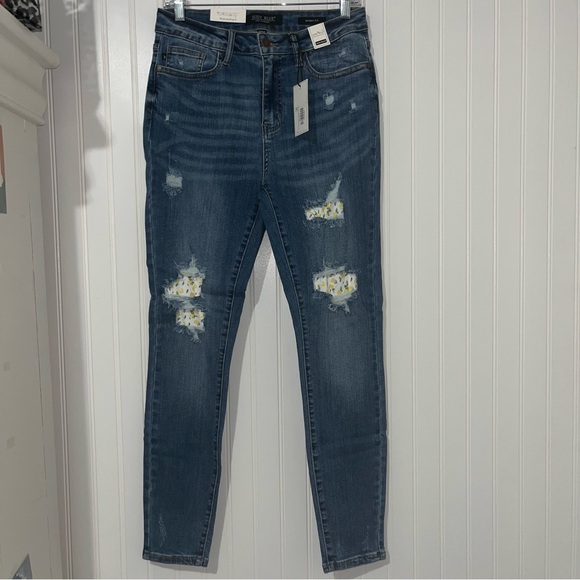 Judy Blue easy peasy lemon squeezy patchwork blue jeans size 7/28 - Picture 3 of 9